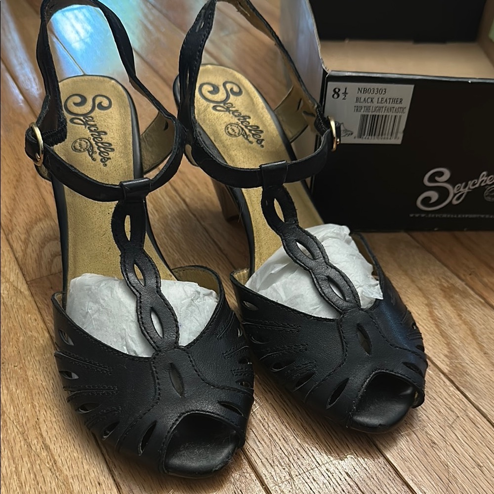 Seychelles Black Vintage-Inspired Heels with T-Strap